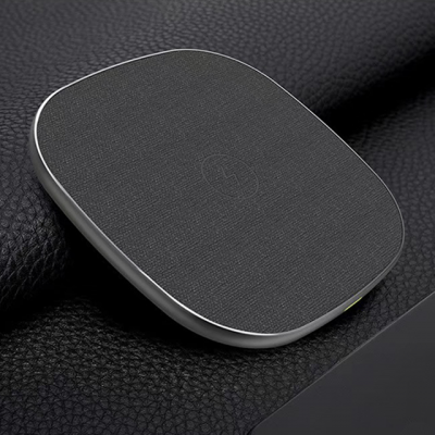 2019 Hot Amazon 15W OEM Smart Mobile Phone Leather TS09S Desk Table Fast Square Wireless Charger 15W Aluminum